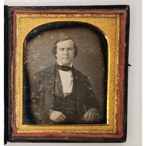 1/6th Plate Daguerreotype Of Man In Casual Pose In Half A Union Case With Cover